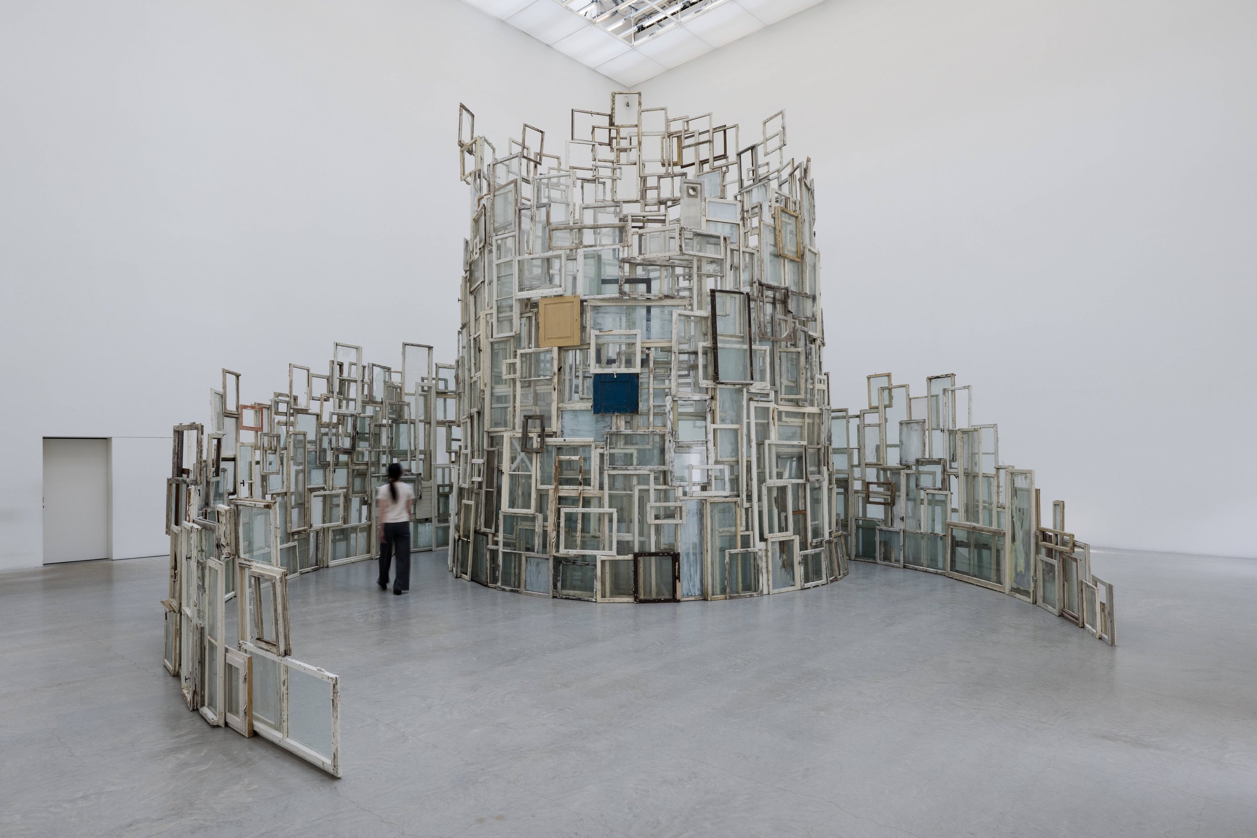 CHIHARU SHIOTA–塩田千春